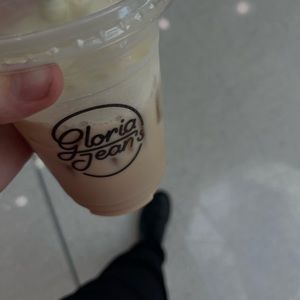 Meet your Posher, Amylee